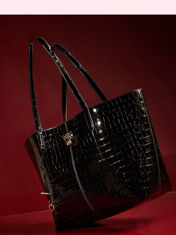 Lipsy Shopper in Schwarz