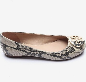 Tory Burch Flats & Loafers in 38 in Beige: front