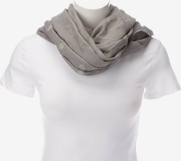 Max Mara Scarf & Wrap in One size in Grey: front