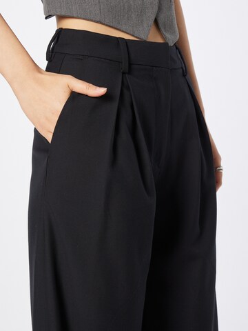 WEEKDAY Wide leg Pleat-Front Pants 'Lilah' in Black