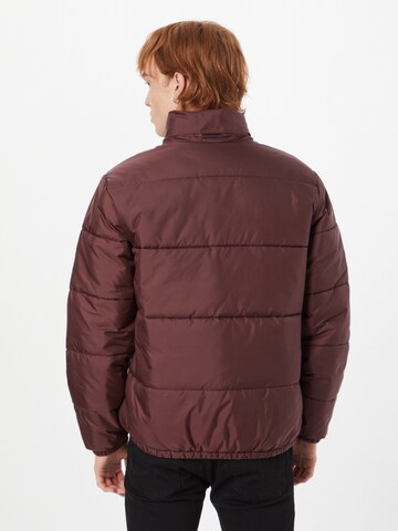 LEVI'S ® Between-Season Jacket 'Sunset Short Puffer' in Red