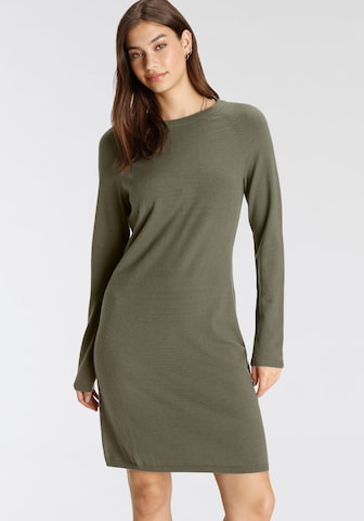 TAMARIS Knitted dress in Green: front