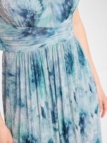 Rochie de seară de la SWING pe albastru