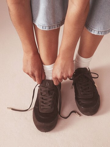 B by Ted Baker Sneaker in Braun