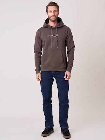 Deeluxe Sweatshirt‌‌‌‌‌‌ in Braun
