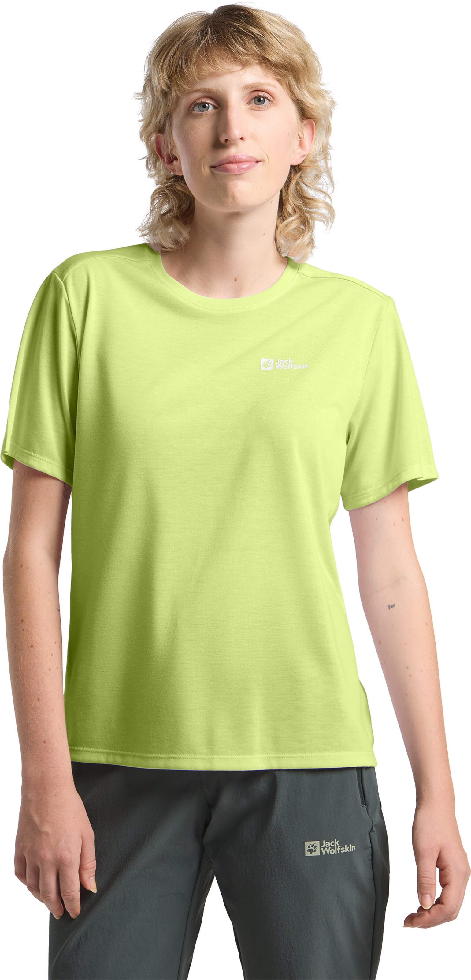 JACK WOLFSKIN Performance Shirt in Green: front