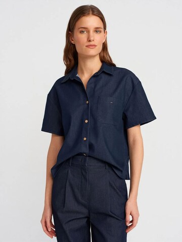 Dilvin Shirt in Blue: front