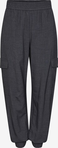 Loosefit Pantaloni cargo 'Lusia' di PIECES in grigio: frontale