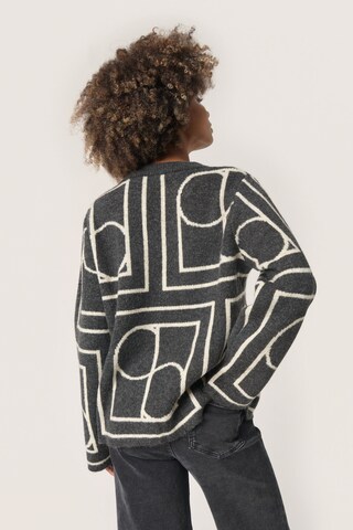 SOAKED IN LUXURY - Jersey 'Selta' en negro