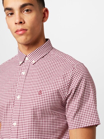 Slim fit Camicia di BURTON MENSWEAR LONDON in rosso