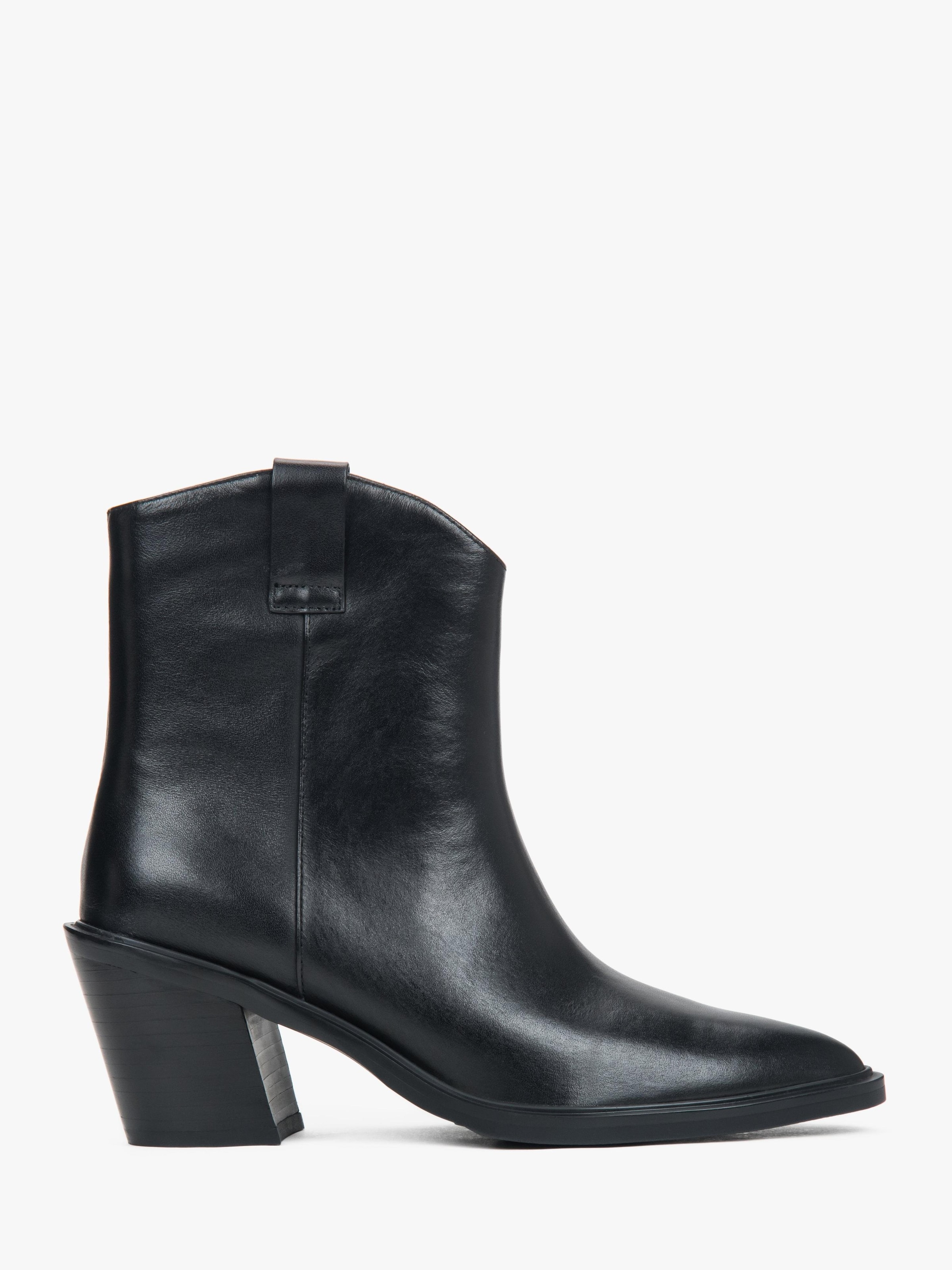 Estro Ankle boots '29-209' in Black: front