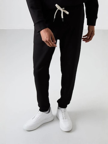 Survêtement Tommy Life en noir