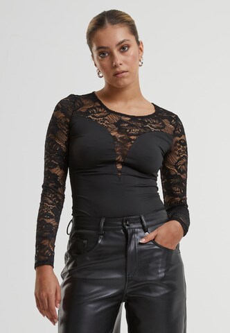 Urban Classics Body in Schwarz: Vorderseite