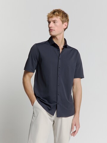 No Excess Regular Fit Hemd in Blau: Vorderseite