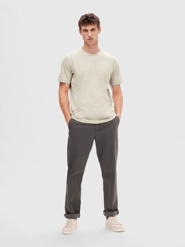 Tricou 'Aspen' de la SELECTED HOMME pe gri