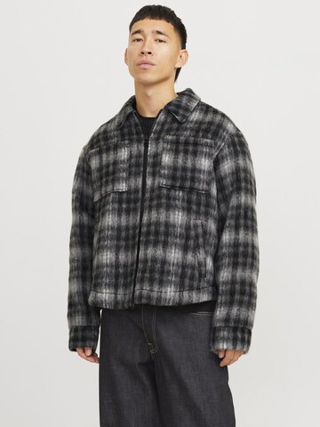 JACK & JONES Between-season jacket in Grey: front