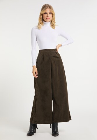 Wide leg Pantaloni di IZIA in marrone