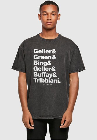 ABSOLUTE CULT Shirt 'Friends - Surnames Text' in Zwart: voorkant