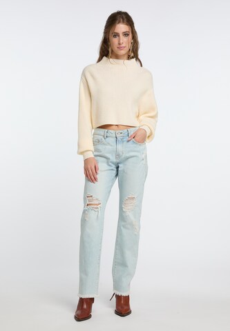 Pullover di IZIA in beige