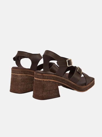 Limoya Sandals in Brown