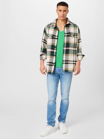 DRYKORN - Ajuste regular Camiseta 'Quentin' en verde
