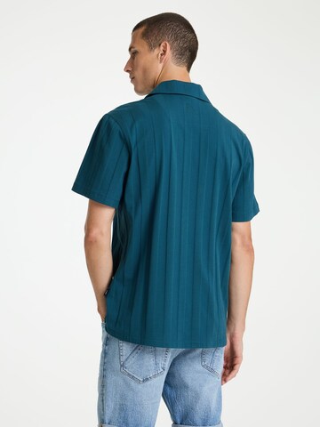 Coupe regular Chemise 'Bore Point' CHASIN' en bleu