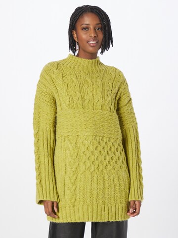 River Island Sweater in Green: front