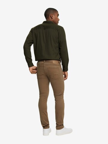 Coupe slim Pantalon chino ESPRIT en marron