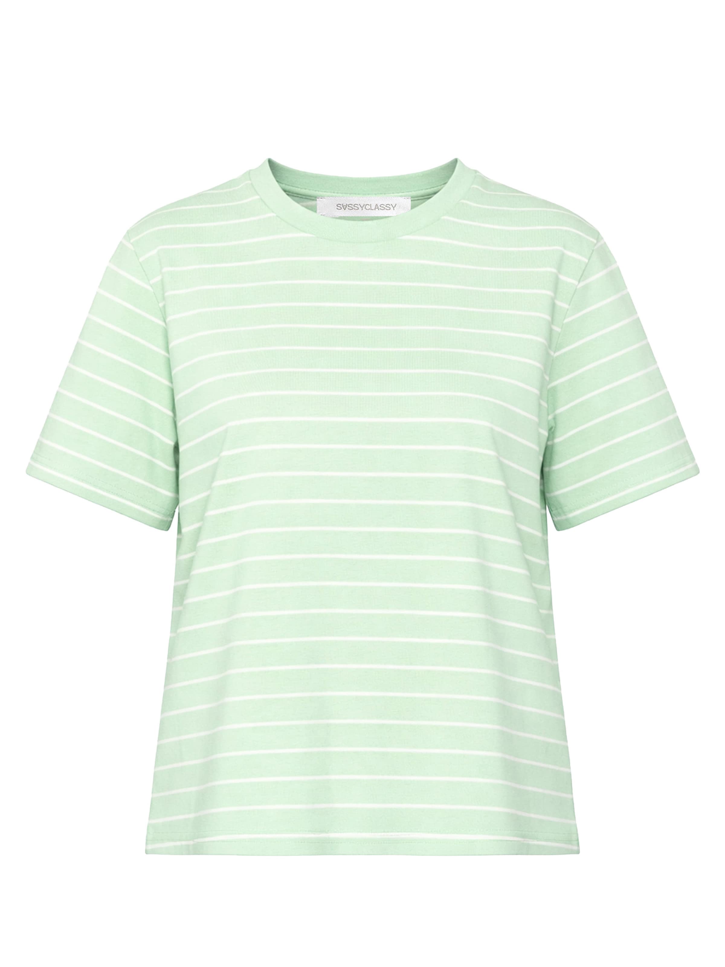 SASSYCLASSY Shirt‌ in Grün: Vorderseite