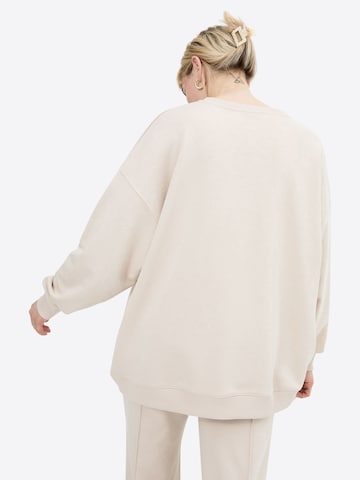 TATES Sweatshirt in Beige
