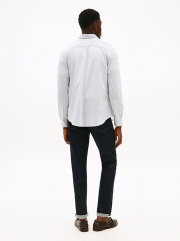 Coupe regular Chemise TOMMY HILFIGER en bleu : derrière