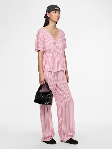 PIECES Loose fit Trousers 'ALVINA' in Pink