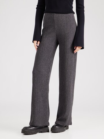 STUDIO SELECT Loosefit Hose 'Louisa' in Grau: Vorderseite