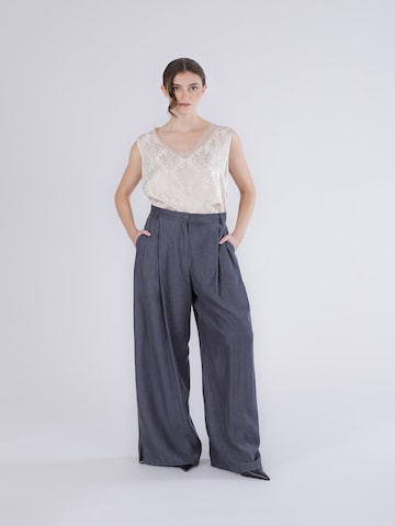 CAFè NOIR Wide leg Pleat-front trousers in Grey