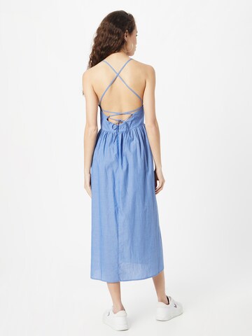 Robe minus en bleu