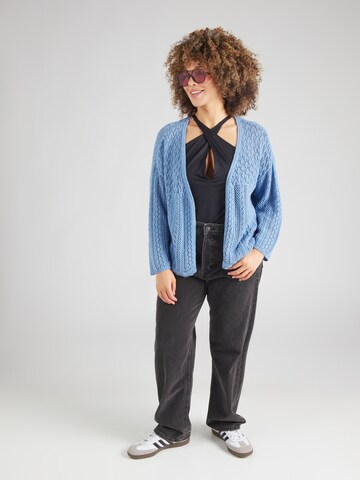 Cardigan 'CARNOLA' ONLY Carmakoma en bleu