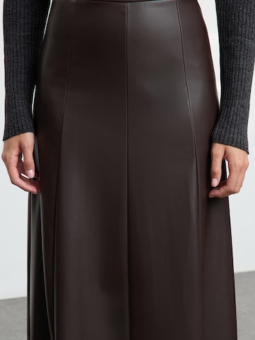 Trendyol Kjol i brun