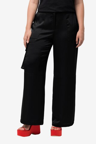 Ulla Popken Regular Cargo Pants in Black: front