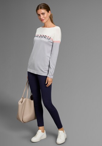 LAURA SCOTT Pullover in Grau