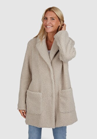 White Label Winter Coat in Beige: front