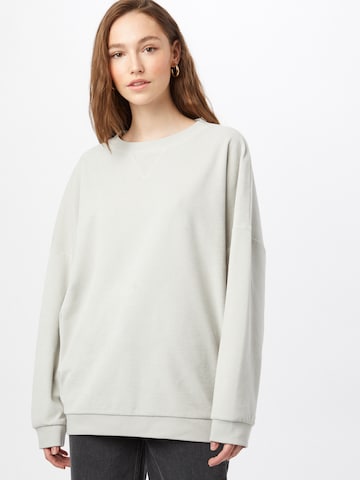 Karo KauerSweater majica 'NORA' - siva boja: prednji dio