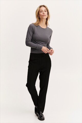 b.young - regular Pantalón en negro