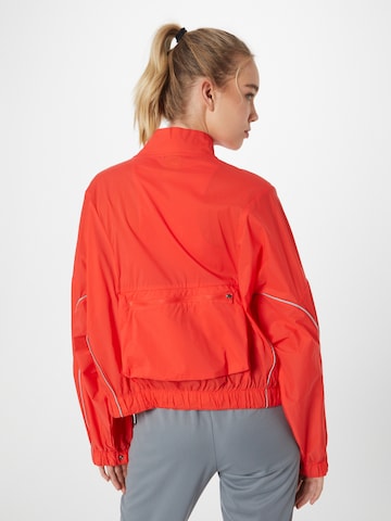 NIKE Sportjacke in Rot