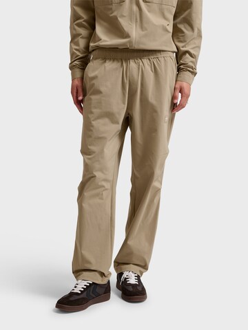 Hummel Loosefit Broek 'Sorona' in Bruin: voorkant
