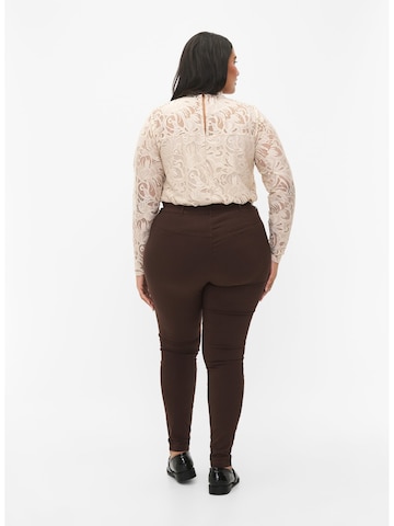 Skinny Pantalon 'JEVA' Zizzi en marron