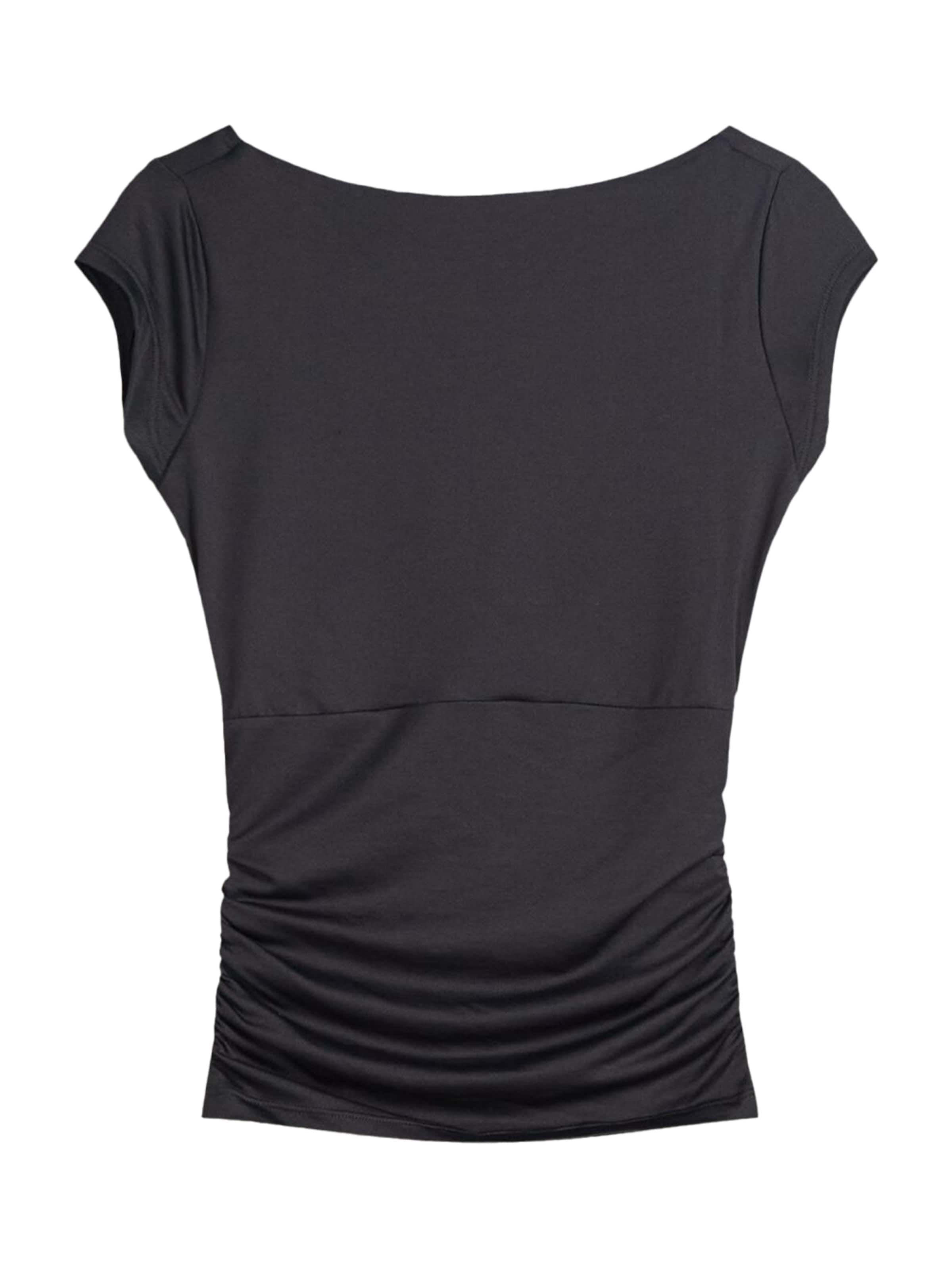 Tricou de la Bershka pe negru: față