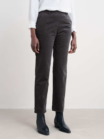 Seasalt Cornwall Regular Broek in Grijs: voorkant