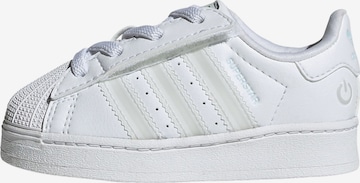 Sneaker 'Superstar' di ADIDAS ORIGINALS in bianco: frontale