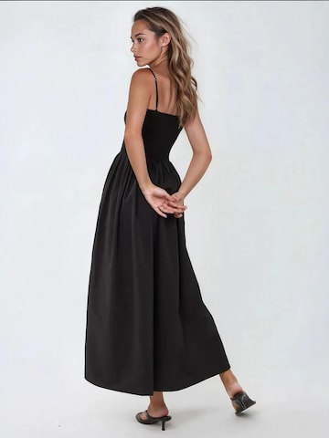 Hiccup Kleid in Schwarz