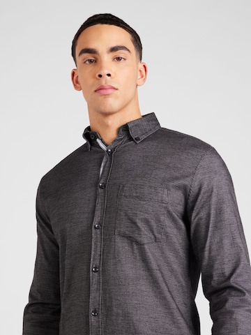 s.Oliver - Regular Fit Camisa em cinzento